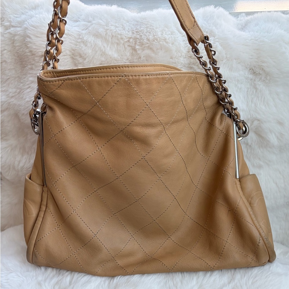 💕Chanel Ultimate Foldover Bag - Picture 6 of 14